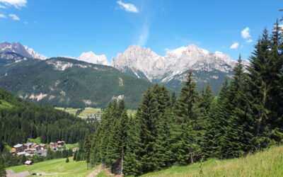 Vacanza in Camper a Pozza di Fassa: Natura, Relax e Avventura per Tutta la Famiglia